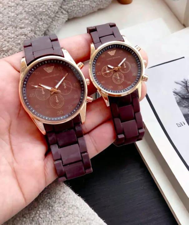 Unisex Couple Watches Black Gold Quartz Strap